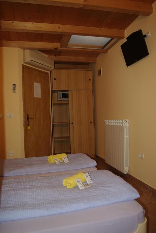 Apartments & Rooms Barbara Umag Exterior photo